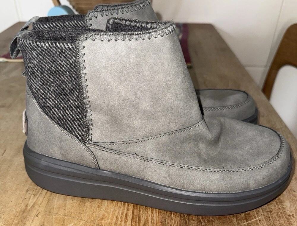 Hey Dude Mel Suede Boots Women 9 Stone Gray Ankle Boot Fleece Lined Comfort EU40
